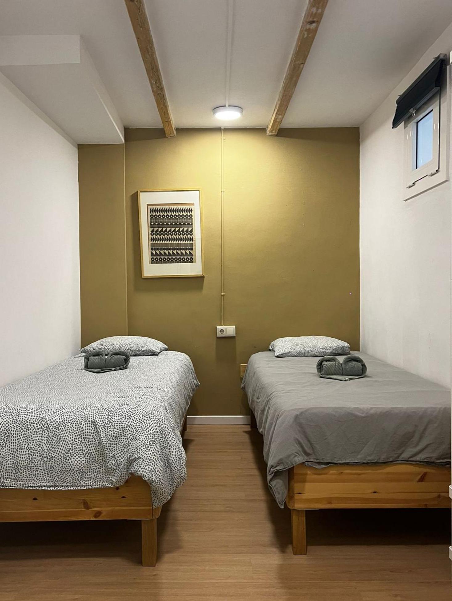Alojamiento Con Encanto En Planta Superior Ideal Para Trabajo Y Escapadas Familiares En Montserrat Esparraguera Bagian luar foto