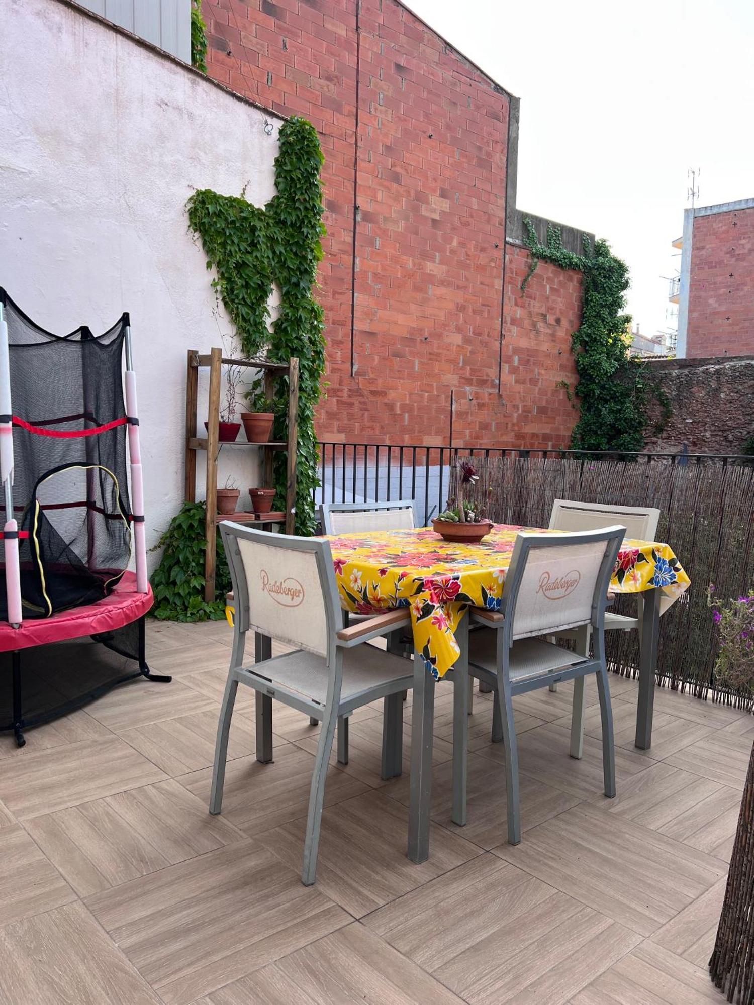Alojamiento Con Encanto En Planta Superior Ideal Para Trabajo Y Escapadas Familiares En Montserrat Esparraguera Bagian luar foto