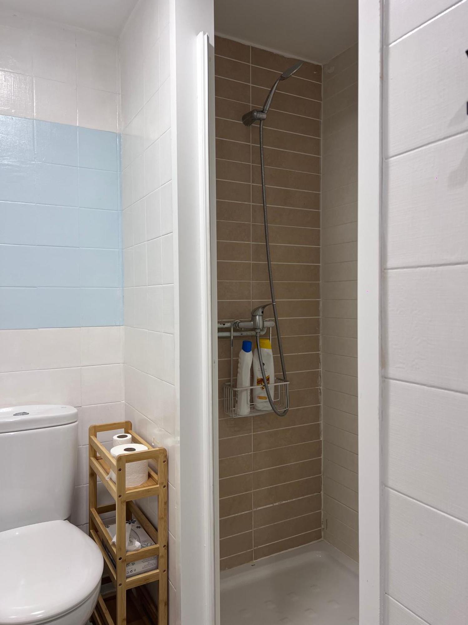 Alojamiento Con Encanto En Planta Superior Ideal Para Trabajo Y Escapadas Familiares En Montserrat Esparraguera Bagian luar foto